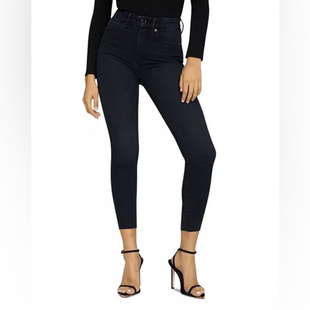 Good American Good Waist Crop Raw Hem Jeans in Blue 631